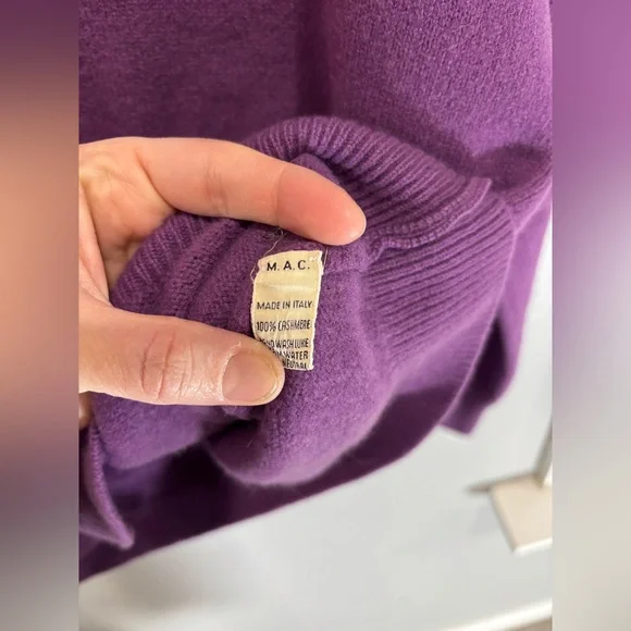 MALO Cashmere Made in Italy V Neck Women’s Luxury Sweater - Picture 6 of 8